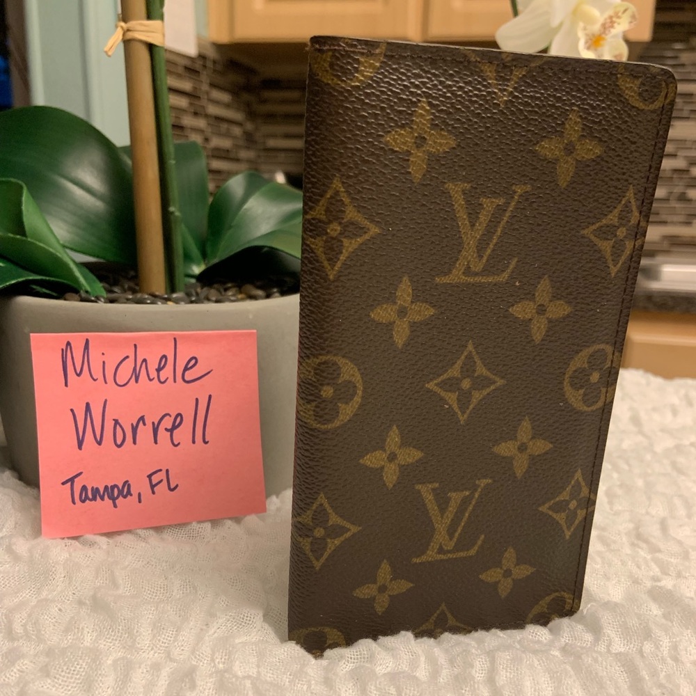 Authentic Louis Vuitton Monogram Checkbook Cover